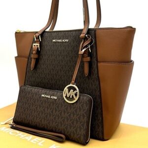 Michael Kors Large Charlotte Tote Bag & Continental Wallet Luggage Brown